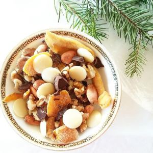 One of my homemade trail mixes (I'm looking for a more glamorous term, such as "glamour mix!"), this time with white chocolate. Contact me to order: chocolateuplift@gmail.com.