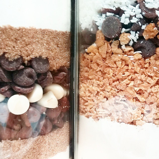 Creative cookie-mix-in-a-jar by Sisters Gourmet